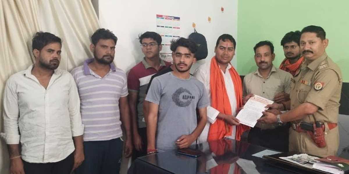 साक्षी हत्याकांड को लेकर बजरंग दल ने सौंपा ज्ञापन